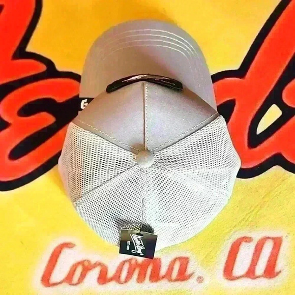 Goorin Bros Lone Wolf Gray on Gray NWT SnapBack Lid - Picture 3 of 5